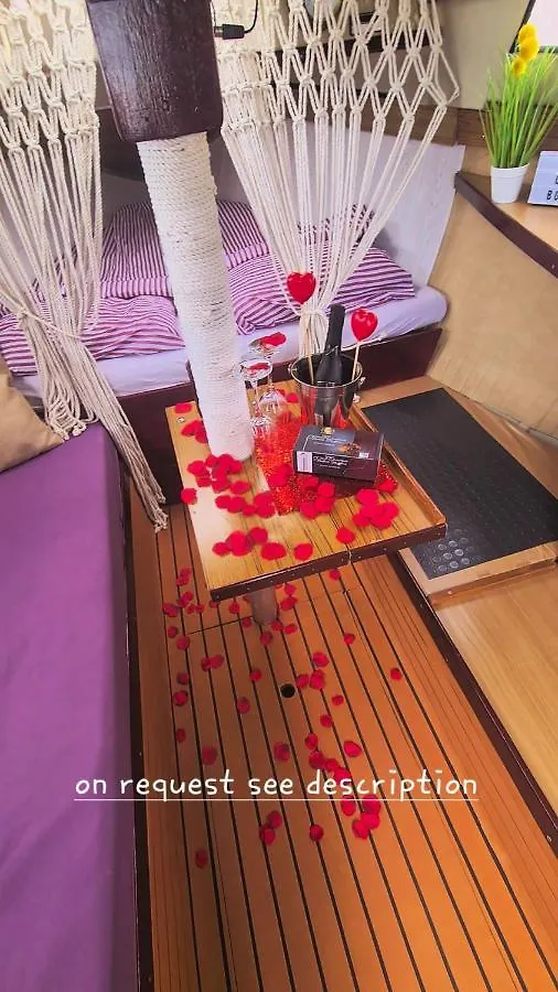 Botel Boat & Night Keep Cool Hotel Sarafovo